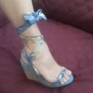 High wedge shoes